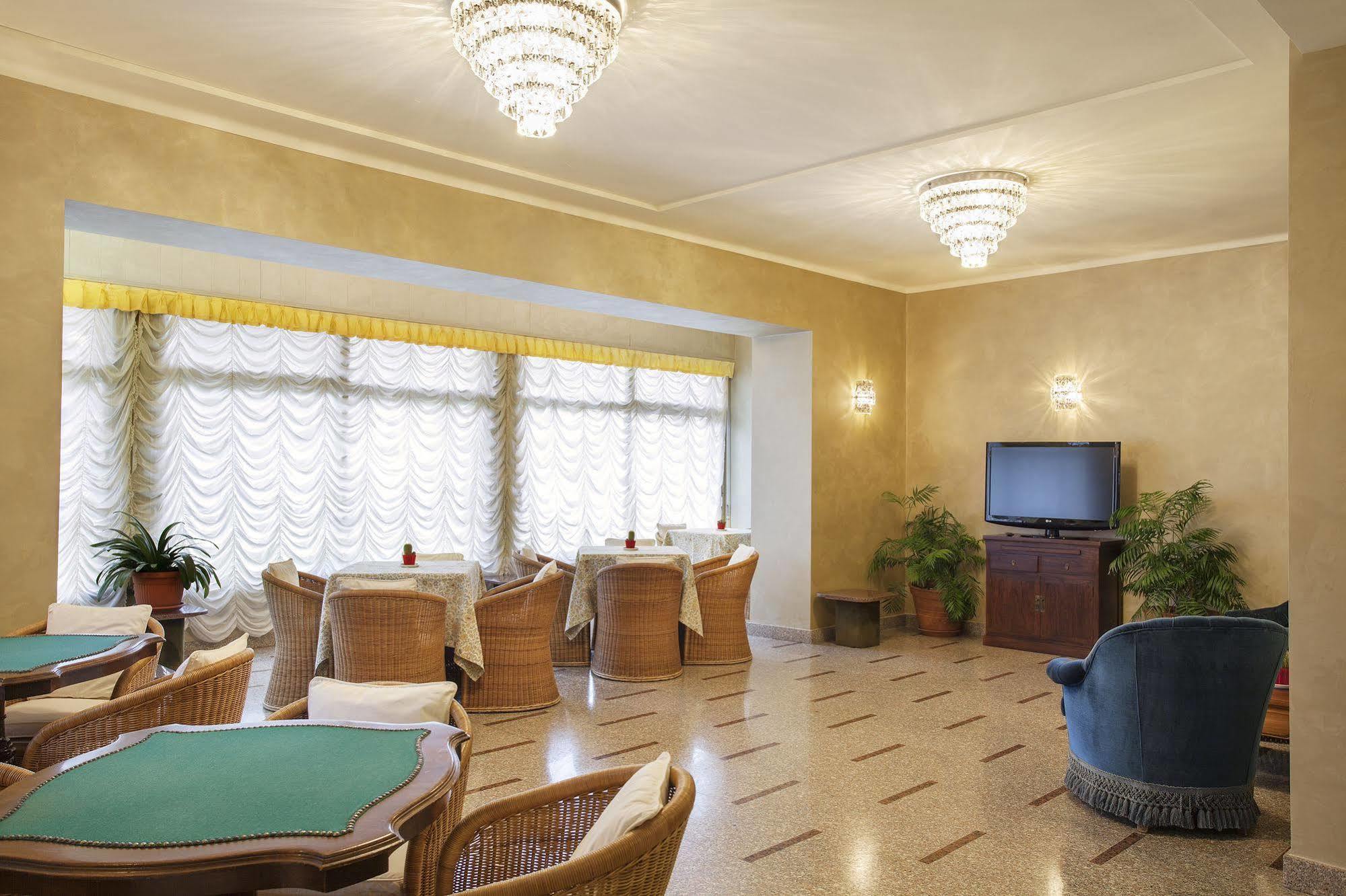 Tre Laghi Hotel Nebbiuno المظهر الخارجي الصورة