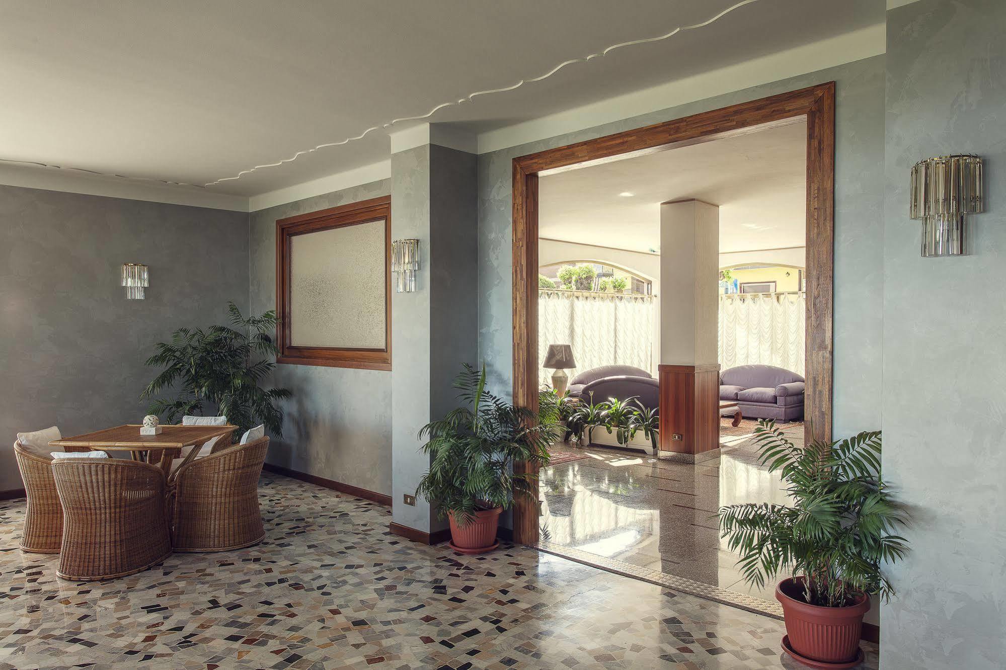 Tre Laghi Hotel Nebbiuno المظهر الخارجي الصورة