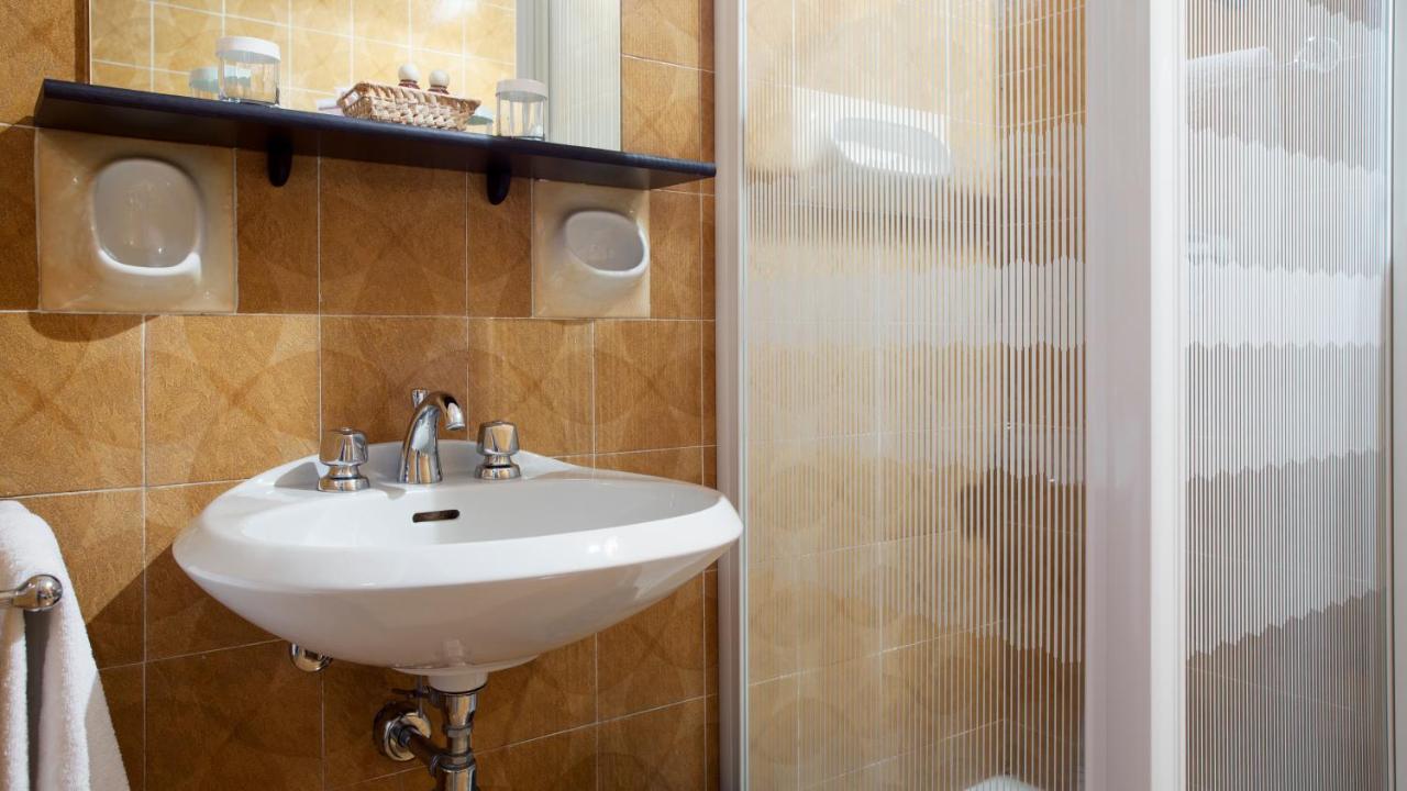 Tre Laghi Hotel Nebbiuno المظهر الخارجي الصورة